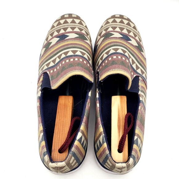 The Original MUK LUKS Women's Size 11 Aztec Slip On Flat Comfort Shoes - Picture 6 of 8